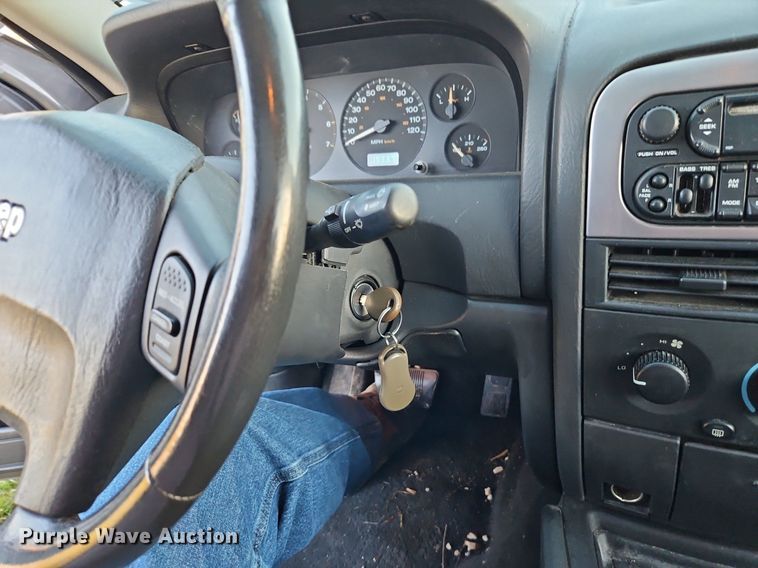 image for item EI3643 2002 Jeep Grand Cherokee SUV