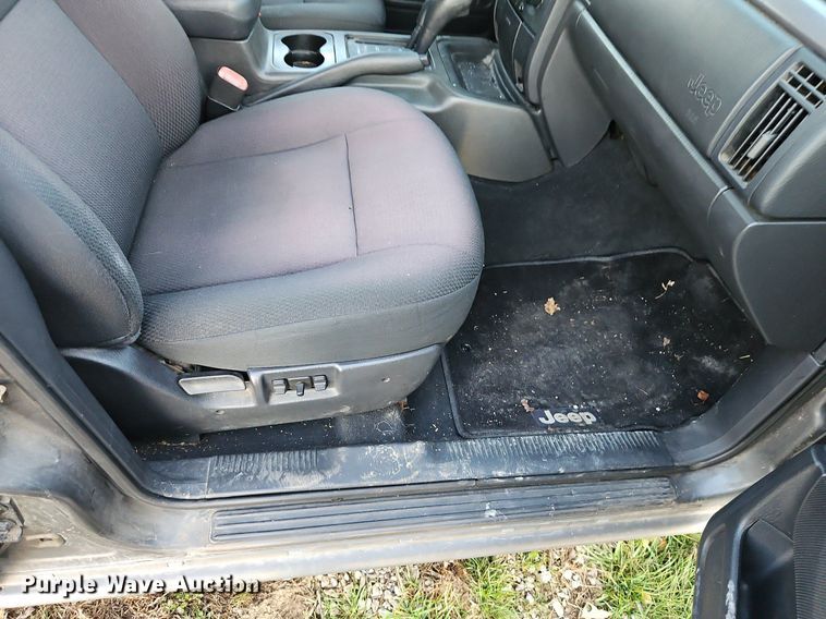 image for item EI3643 2002 Jeep Grand Cherokee SUV
