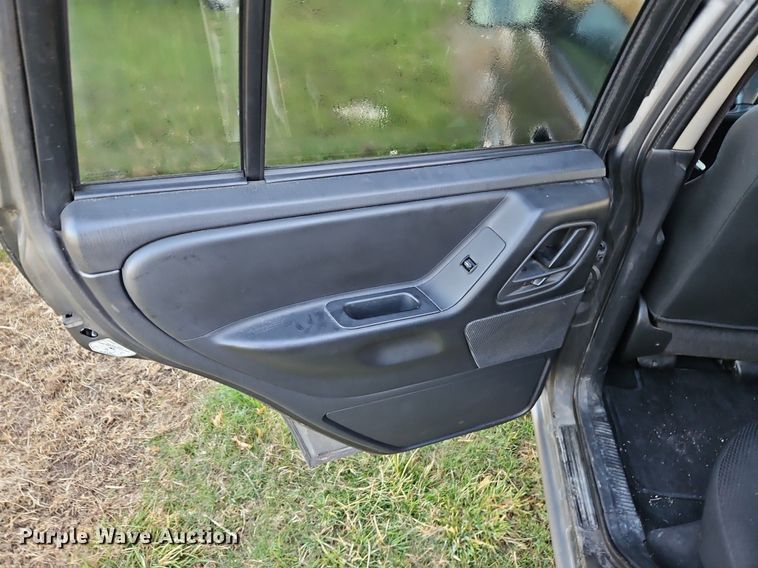 image for item EI3643 2002 Jeep Grand Cherokee SUV