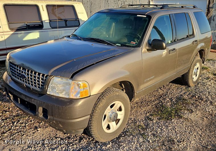 image for item EI3644 2004 Ford Explorer  SUV