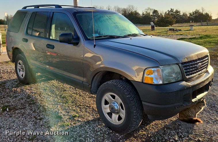 image for item EI3644 2004 Ford Explorer  SUV