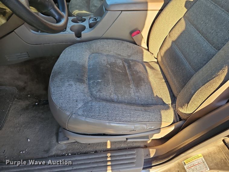 image for item EI3644 2004 Ford Explorer  SUV