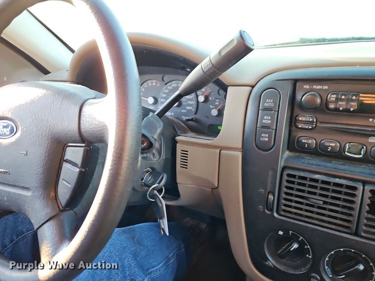 image for item EI3644 2004 Ford Explorer  SUV