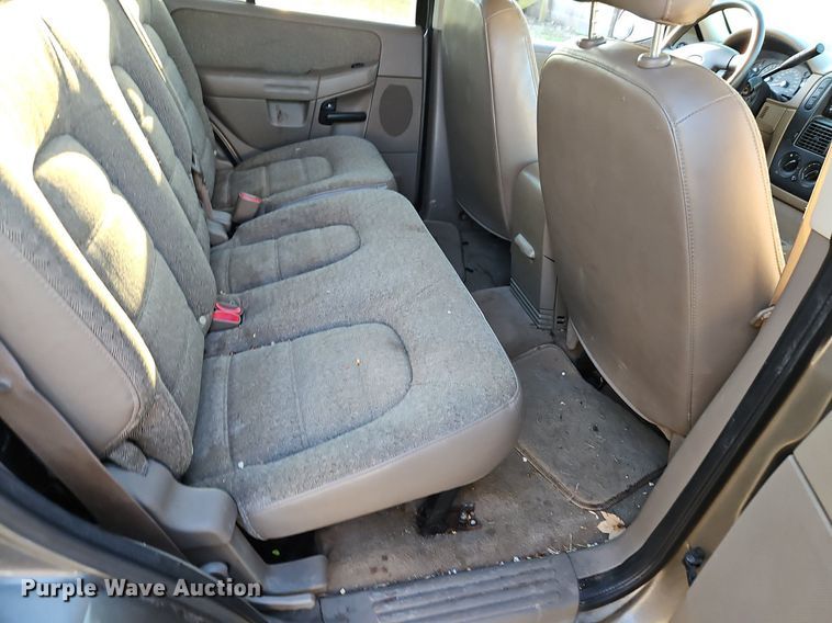 image for item EI3644 2004 Ford Explorer  SUV