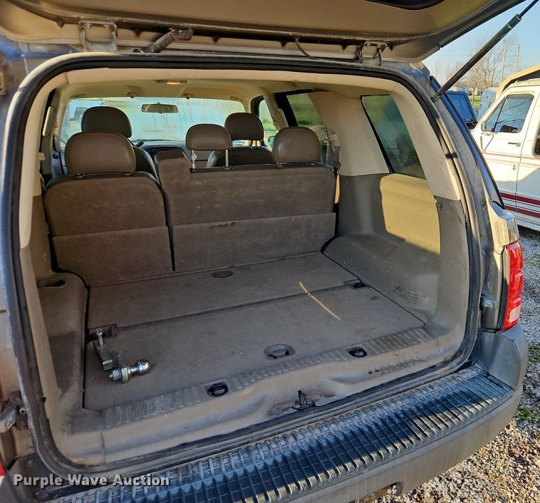 image for item EI3644 2004 Ford Explorer  SUV