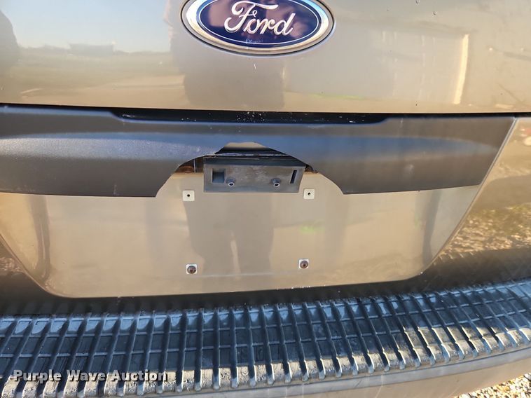 image for item EI3644 2004 Ford Explorer  SUV