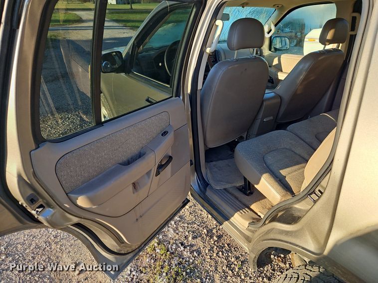 image for item EI3644 2004 Ford Explorer  SUV