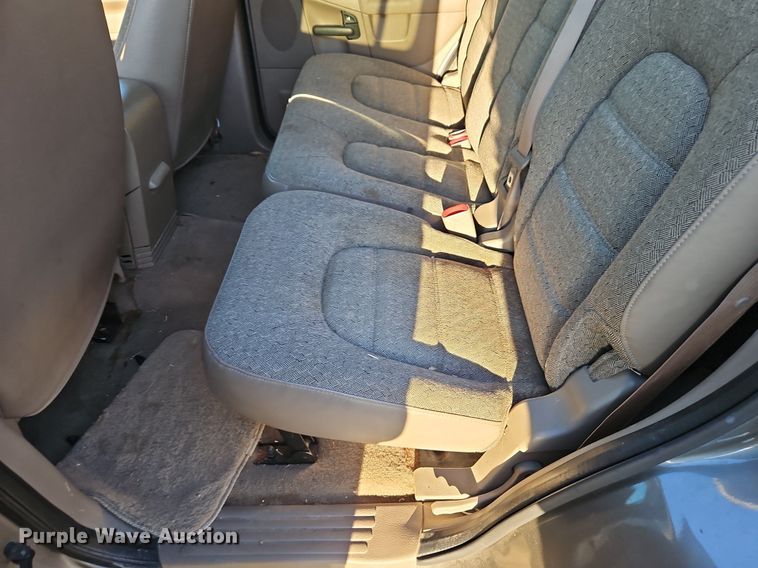 image for item EI3644 2004 Ford Explorer  SUV