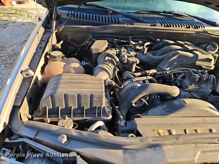 image for item EI3644 2004 Ford Explorer  SUV