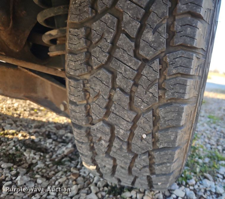 image for item EI3644 2004 Ford Explorer  SUV