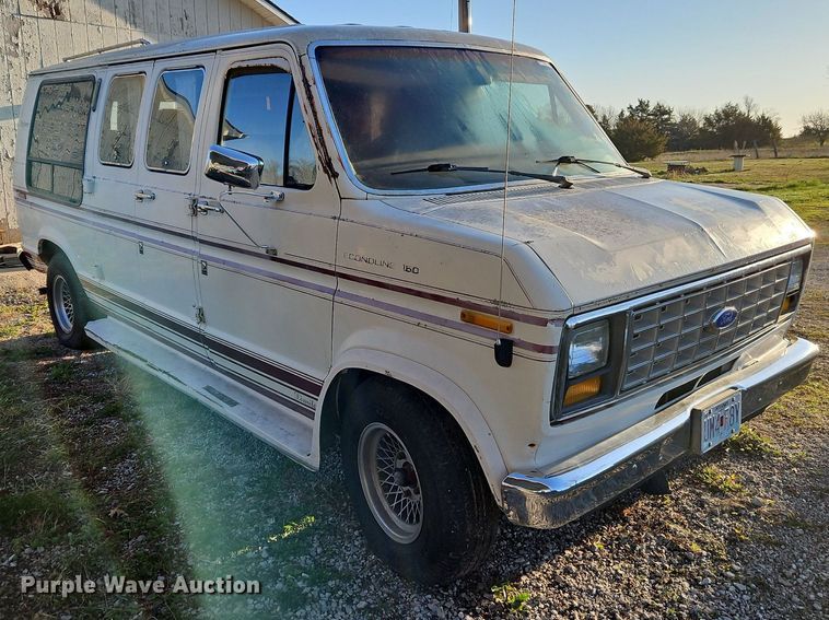 image for item EI3645 1989 Ford E150 van