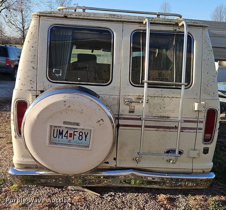 image for item EI3645 1989 Ford E150 van