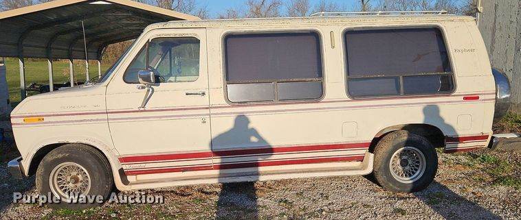 image for item EI3645 1989 Ford E150 van