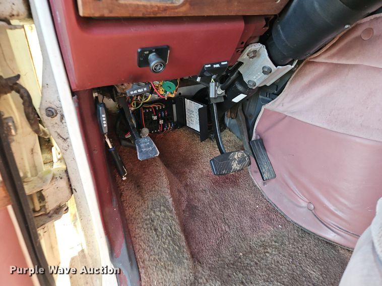 image for item EI3645 1989 Ford E150 van