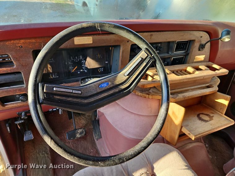 image for item EI3645 1989 Ford E150 van