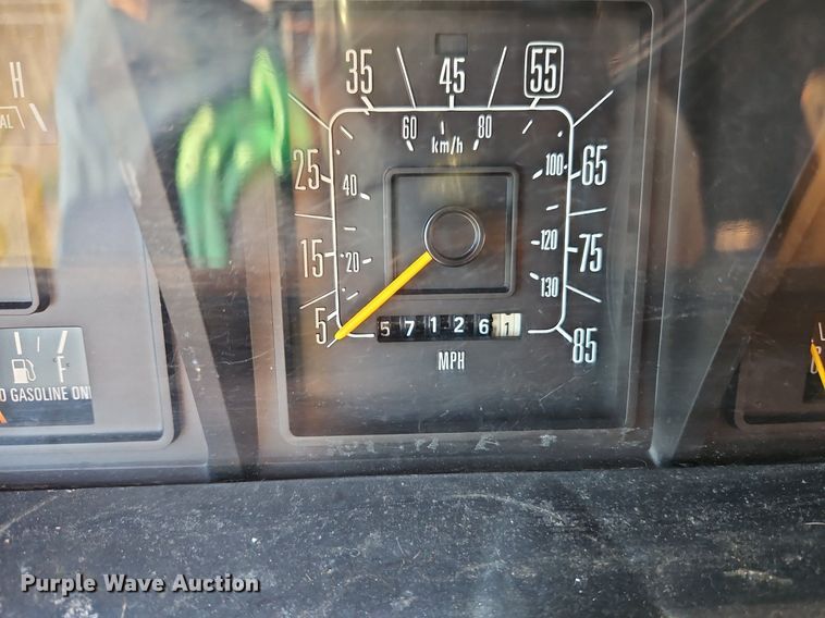 image for item EI3645 1989 Ford E150 van