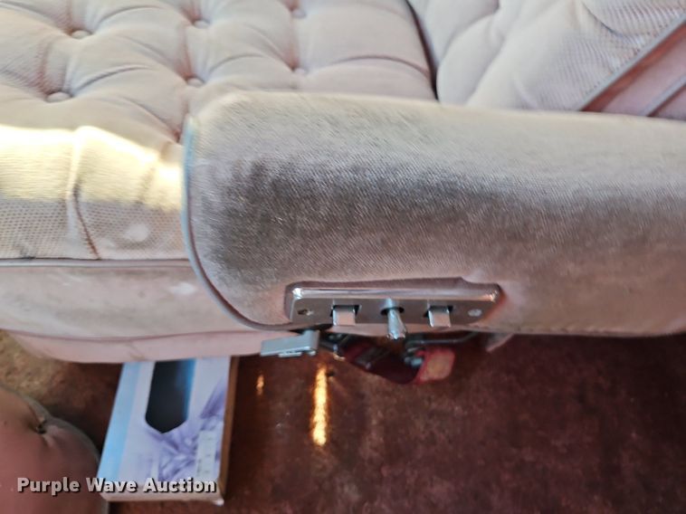 image for item EI3645 1989 Ford E150 van