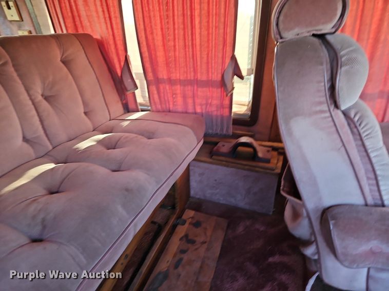 image for item EI3645 1989 Ford E150 van