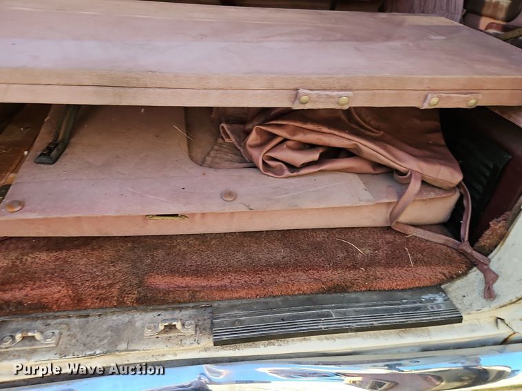 image for item EI3645 1989 Ford E150 van