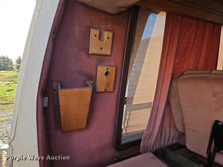 image for item EI3645 1989 Ford E150 van