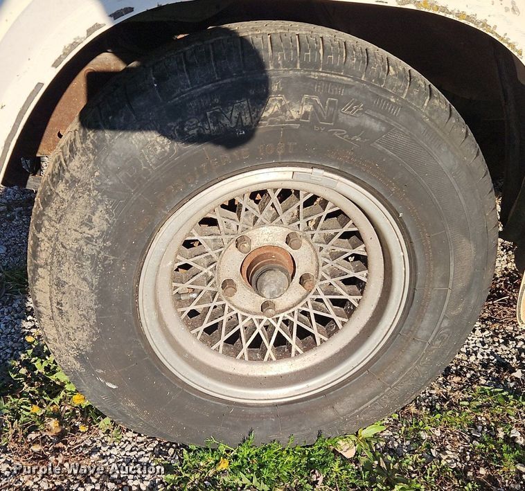 image for item EI3645 1989 Ford E150 van