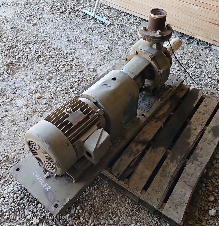 image for item EI3652 Allis-Chalmers 2000 pump