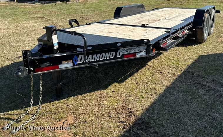 image for item EJ0332 2020 Diamond C tilt deck utility trailer