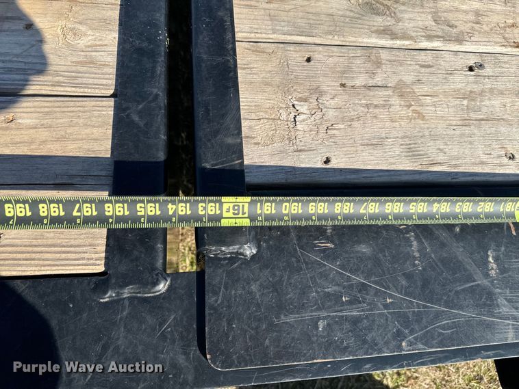 image for item EJ0332 2020 Diamond C tilt deck utility trailer