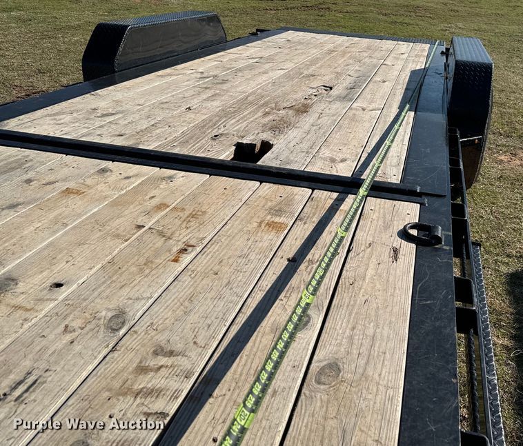 image for item EJ0332 2020 Diamond C tilt deck utility trailer