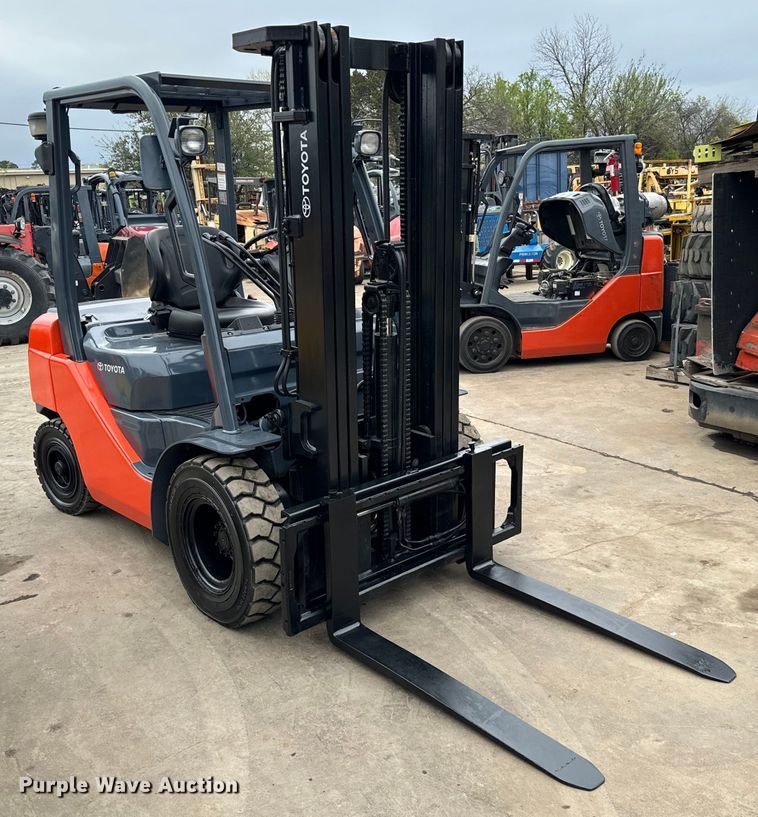image for item EJ0359 Toyota forklift