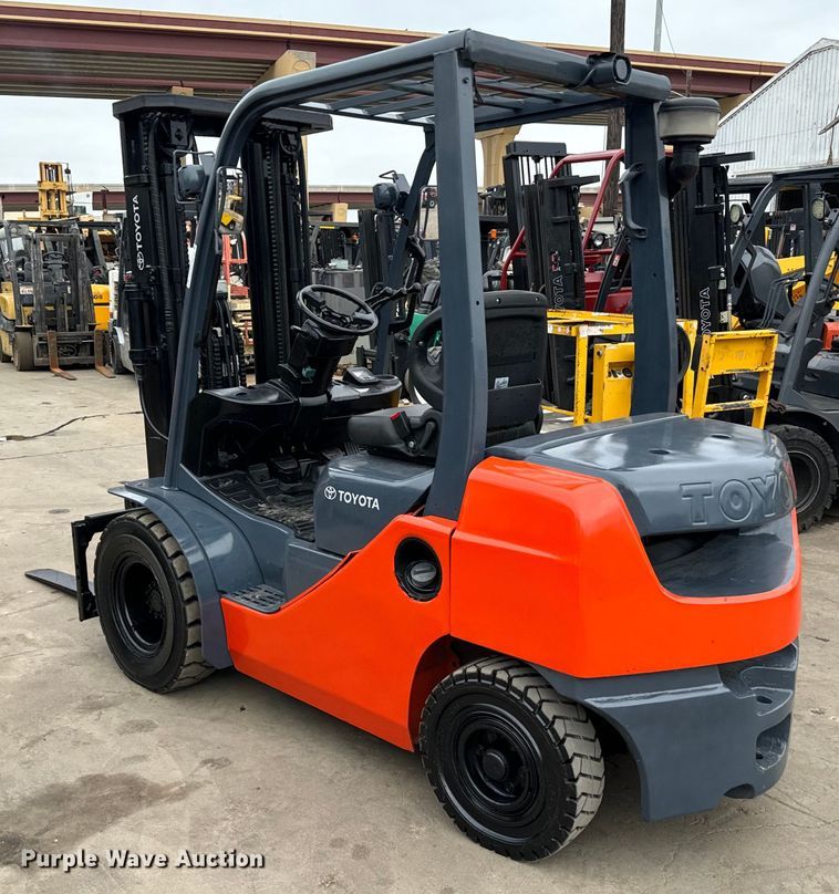 image for item EJ0359 Toyota forklift