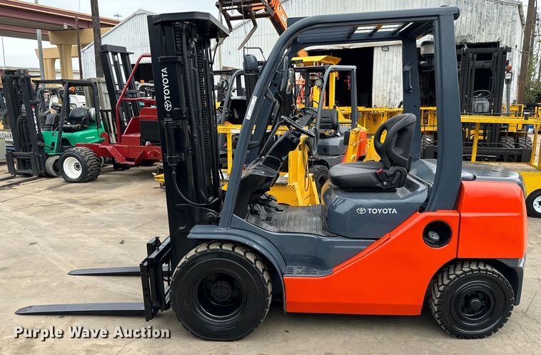 image for item EJ0359 Toyota forklift