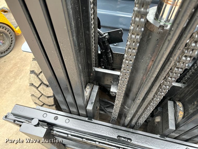 image for item EJ0359 Toyota forklift