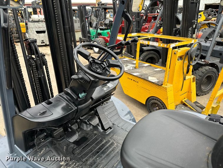 image for item EJ0359 Toyota forklift