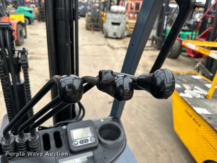 image for item EJ0359 Toyota forklift