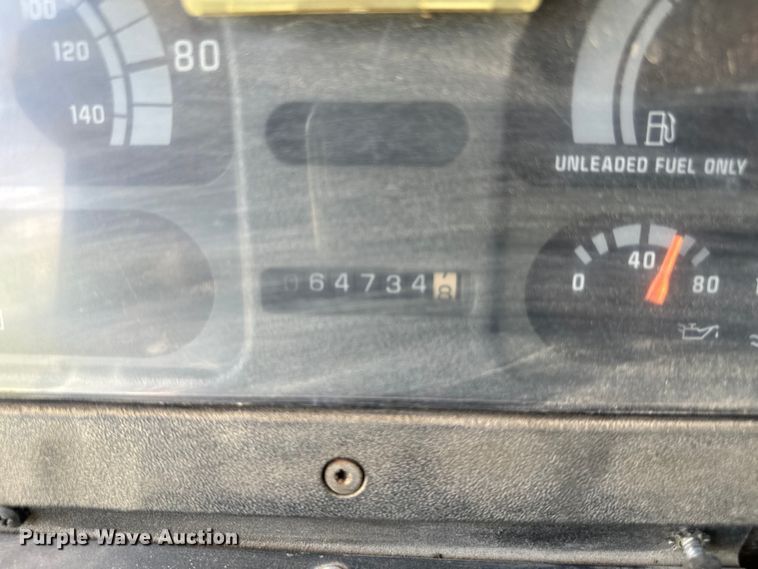 image for item EJ0363 1994 GMC food truck