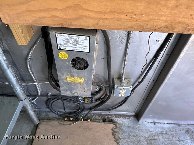 image for item EJ0363 1994 GMC food truck