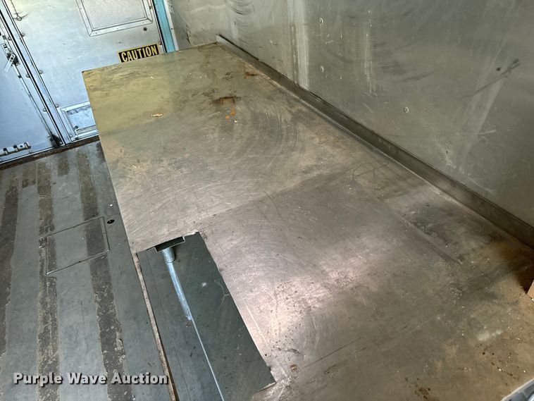 image for item EJ0363 1994 GMC food truck