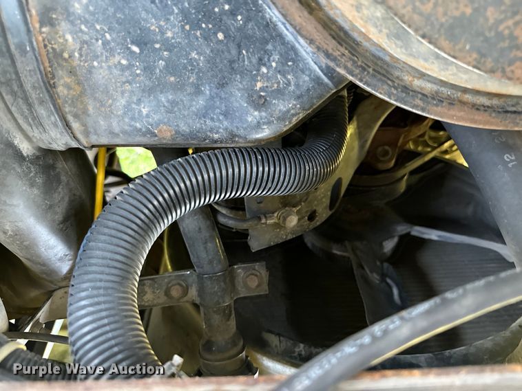 image for item EJ0363 1994 GMC food truck