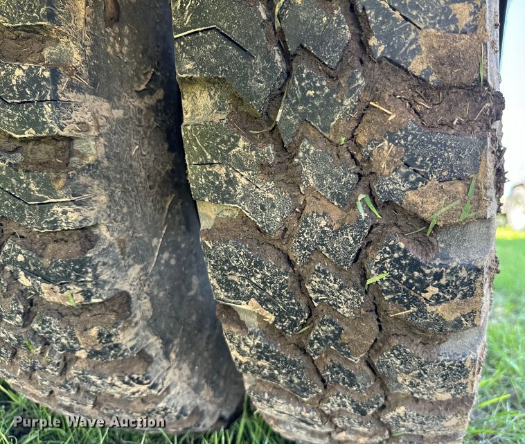 image for item EJ0363 1994 GMC food truck