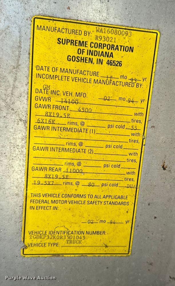 image for item EJ0363 1994 GMC food truck