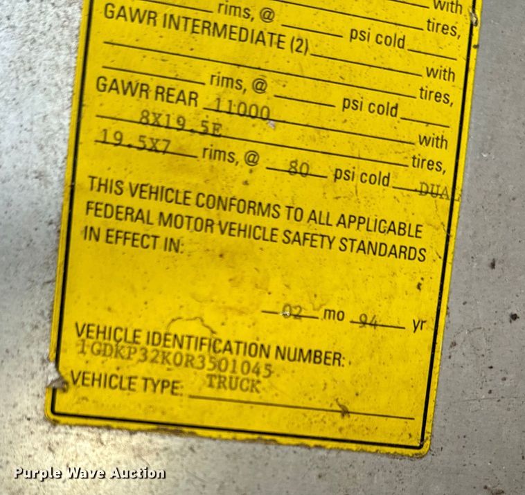 image for item EJ0363 1994 GMC food truck