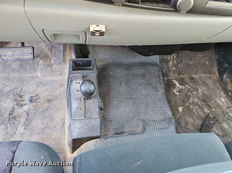 image for item EJ6160 2013 Chevrolet  Silverado 1500 Crew Cab pickup truck