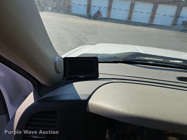 image for item EJ6160 2013 Chevrolet  Silverado 1500 Crew Cab pickup truck