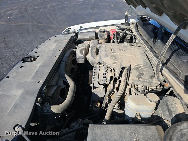 image for item EJ6160 2013 Chevrolet  Silverado 1500 Crew Cab pickup truck