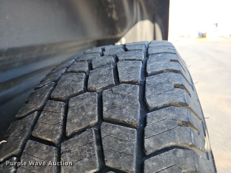 image for item EJ6160 2013 Chevrolet  Silverado 1500 Crew Cab pickup truck