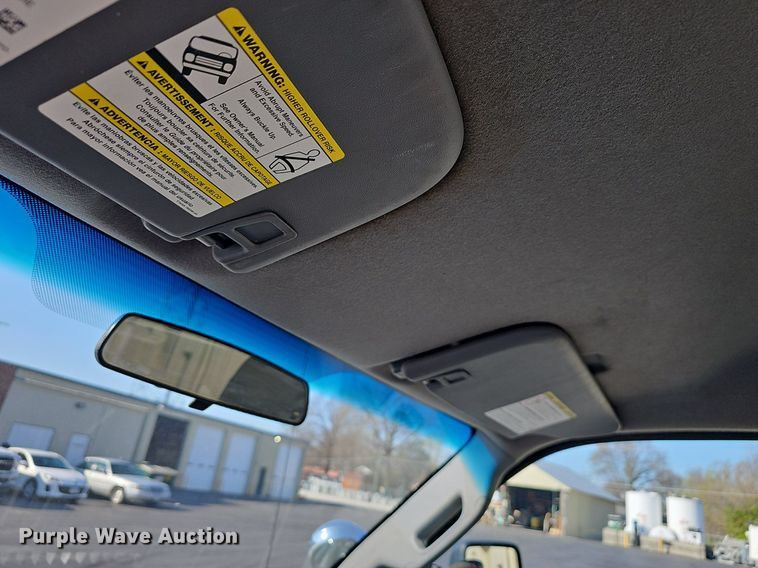 image for item EJ6162 2013 Ford  F550 Super Duty XL truck cab and chassis