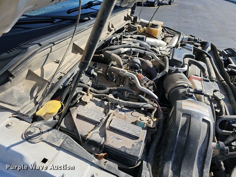 image for item EJ6162 2013 Ford  F550 Super Duty XL truck cab and chassis