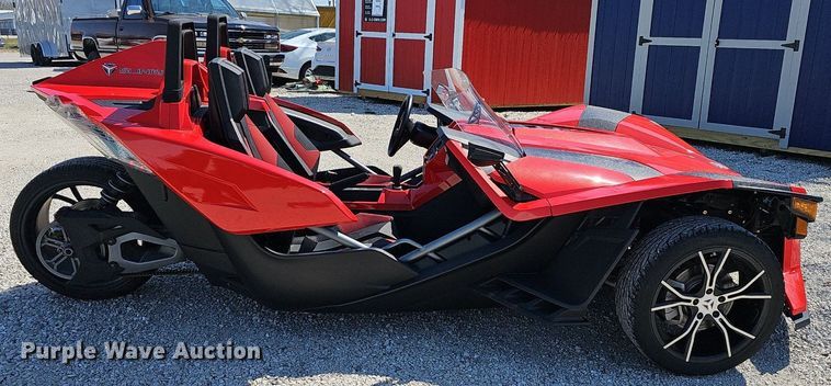 image for item EJ6169 2015 Polaris  Slingshot SL  motorcycle