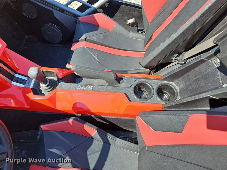 image for item EJ6169 2015 Polaris  Slingshot SL  motorcycle